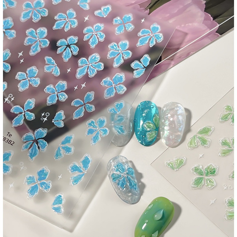Przezroczyste jak lód, zielono – Nail Art Ice Blue recenzja i cena